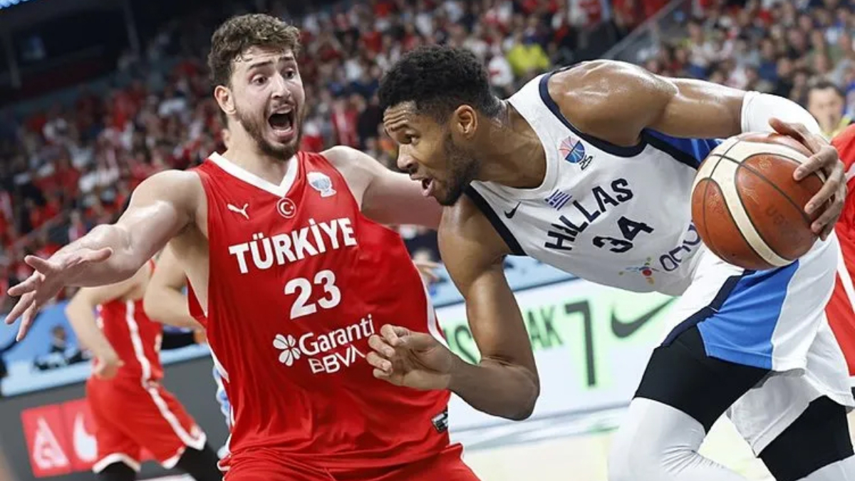 Yunan basketbolcu Giannis Antetokounmpo’dan Türk bayrağına küfür