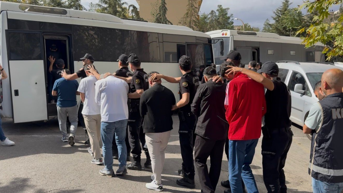 12 ilde silah kaçakçılığı operasyonu: 78 gözaltı, 19 tutuklama