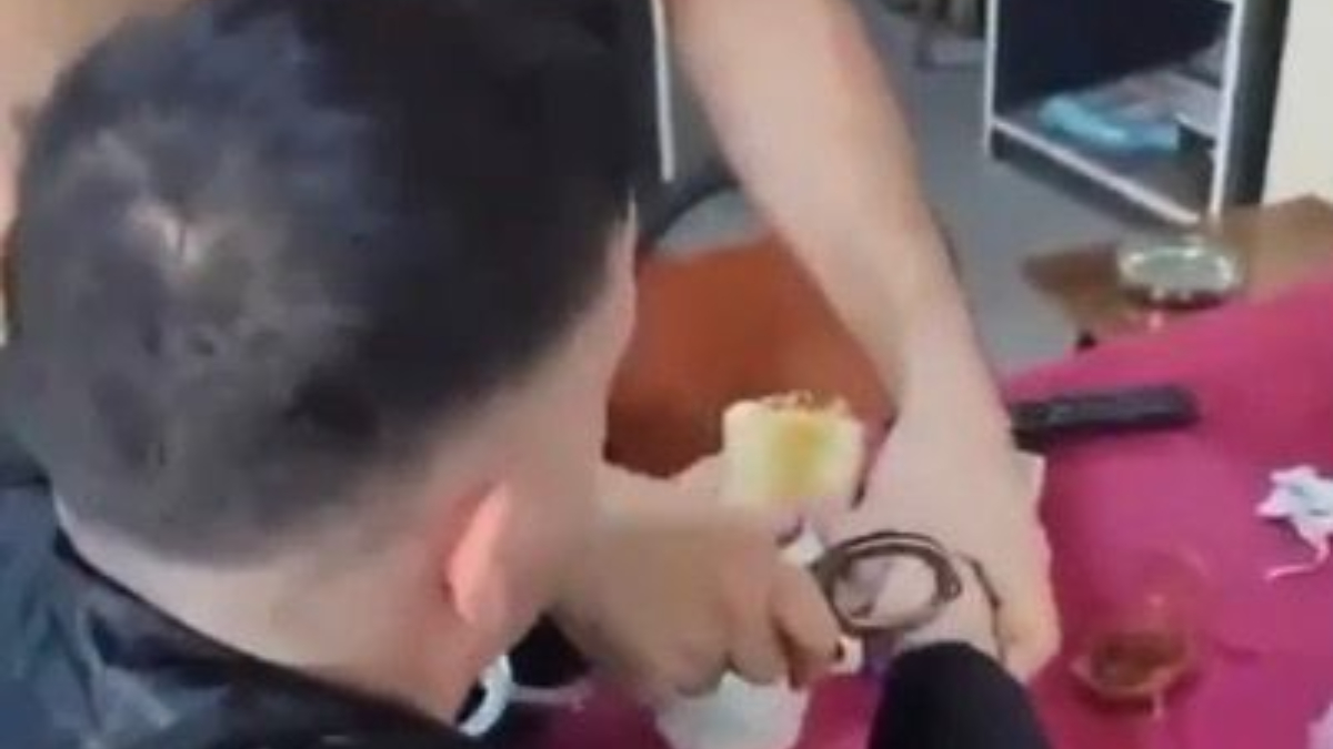 25 yıl kesinleşmiş hapis cezası bulunan şahsı canlı yayını ele verdi