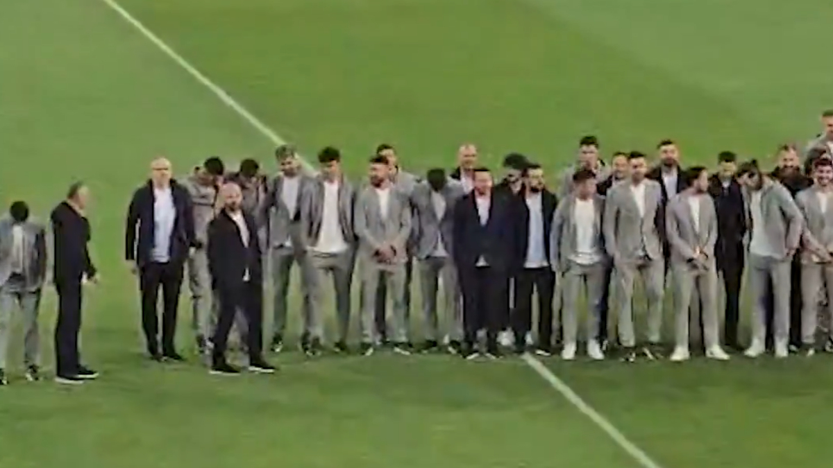 A Milli Futbol Takımı, Vasil Levski Ulusal Stadı’nda yürüyüş gerçekleştirdi