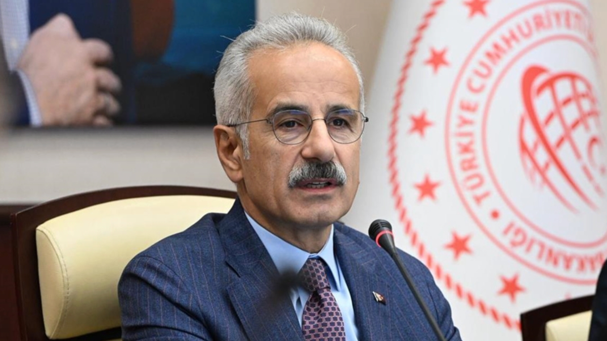 Abdulkadir Uraloğlu: Türkiye’yi küresel lojistik ağının vazgeçilmez bir merkezi haline getireceğiz