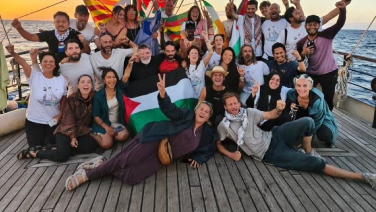 Ahmet Şimşirgil, SUMUD Filosu’na katılan Develi ve Kantoğlu’na yüklendi