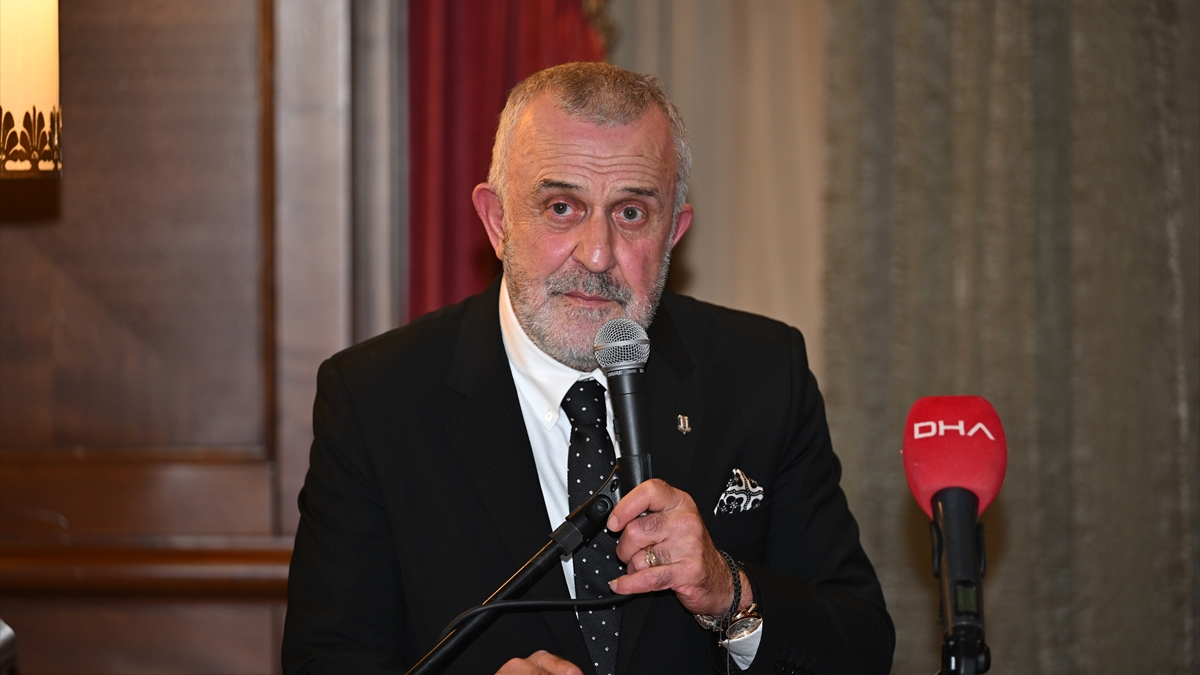 Ahmet Ürkmezgil, İzmir’de üyelerle buluştu