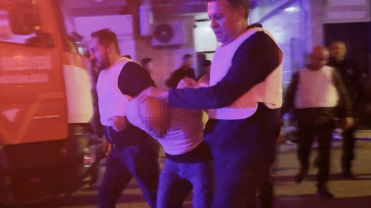 Aksaray’da eski eşini darbeden şahıs çocuklarını bıçakla rehin aldı