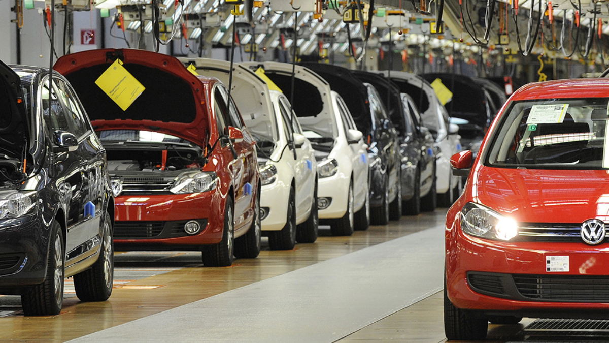 Almanya otomotiv pazarı büyürken Tesla satışları çakıldı