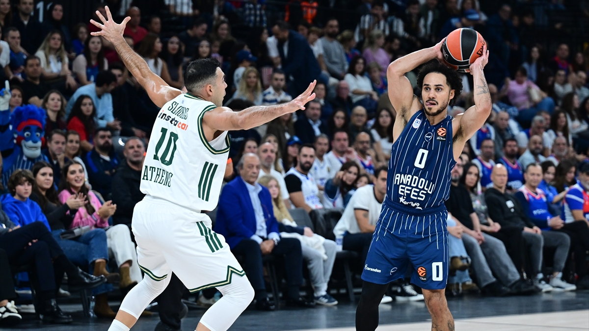 Anadolu Efes evinde Panathinaikos’a yenildi