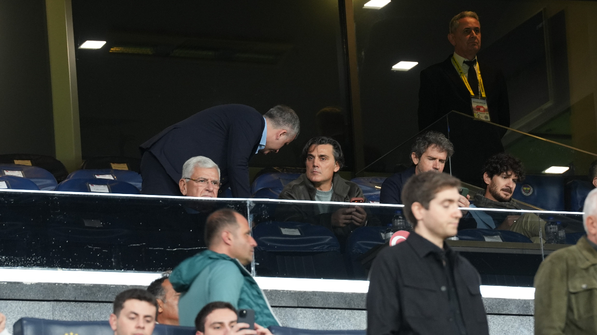 Bakan Bak ile Montella, Fenerbahçe – Nice maçını izledi