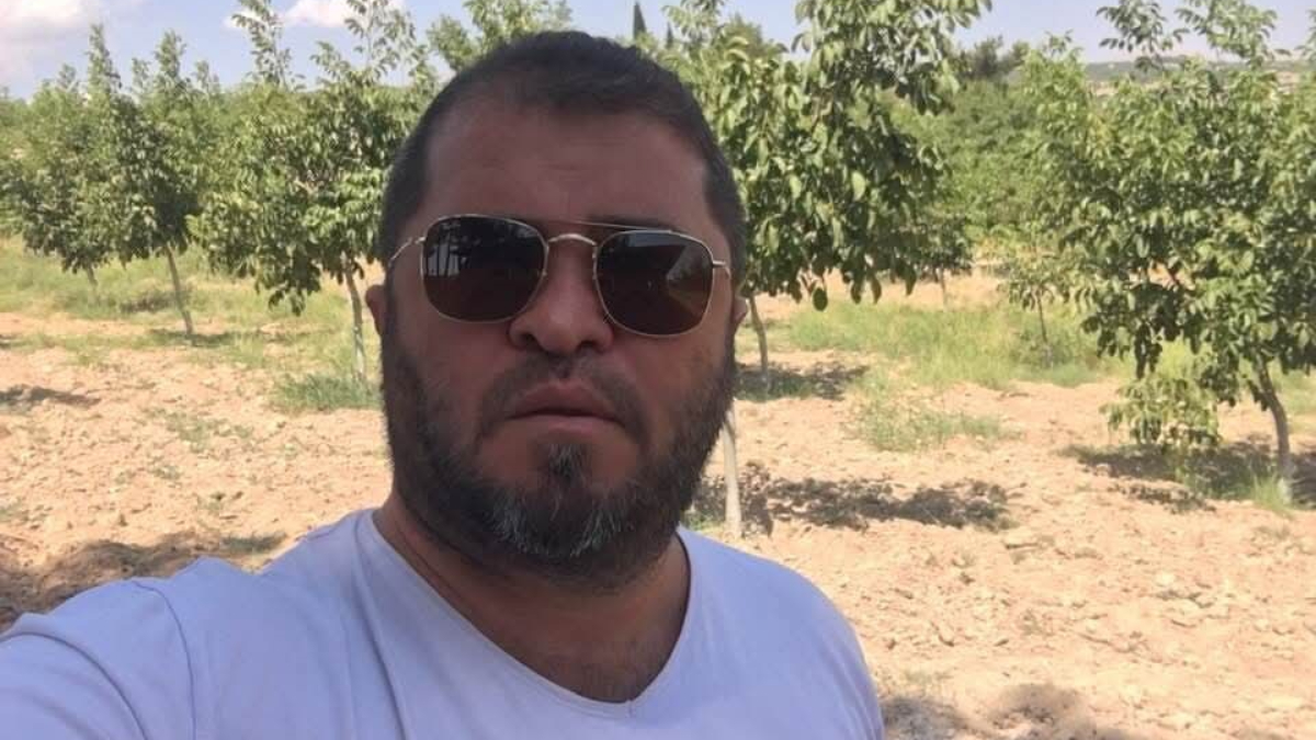 Denizli’de çocuklarını görmeye gitti, eşinin sevgilisi satırla saldırdı