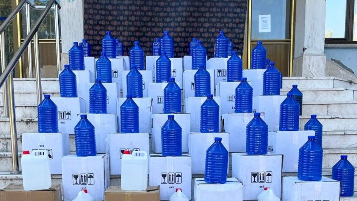 Denizli’de iki adres baskın: Toplam 642 litre kaçak alkol ele geçirildi