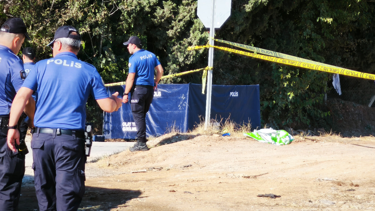 Denizli’de takip ettiği aracın önünü kesti: 3 kişiye tüfekle rastgele ateş etti