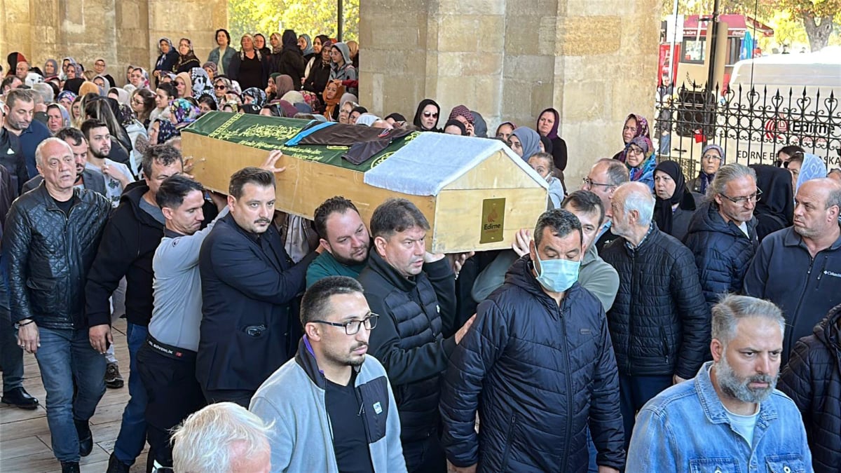 Edirne’de beyin kanaması geçiren lise öğrencisi Emre Bilgin’den acı haber