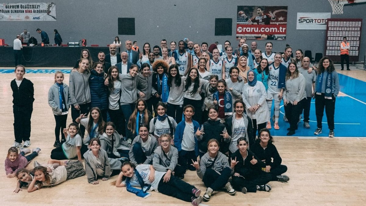 Emlak Konut’tan Saarlouis Royals’a karşı farklı galibiyet