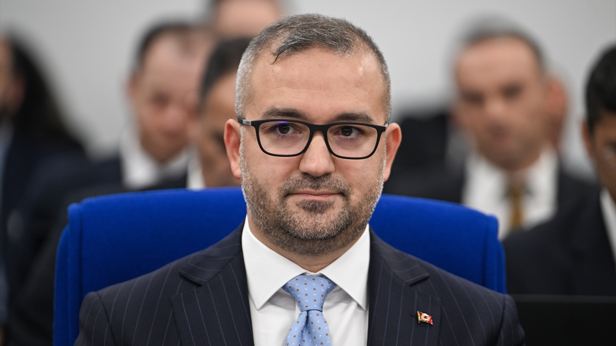Fatih Karahan: Fiyat istikrarı sağlanana kadar sıkı para politikası duruşunu sürdüreceğiz