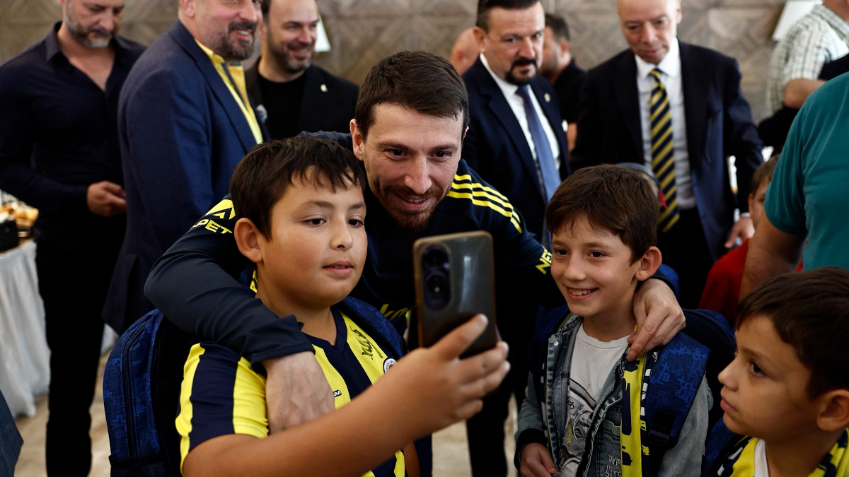 Fenerbahçe’nin ‘Her Deplasman Bir Okul’ projesi başladı