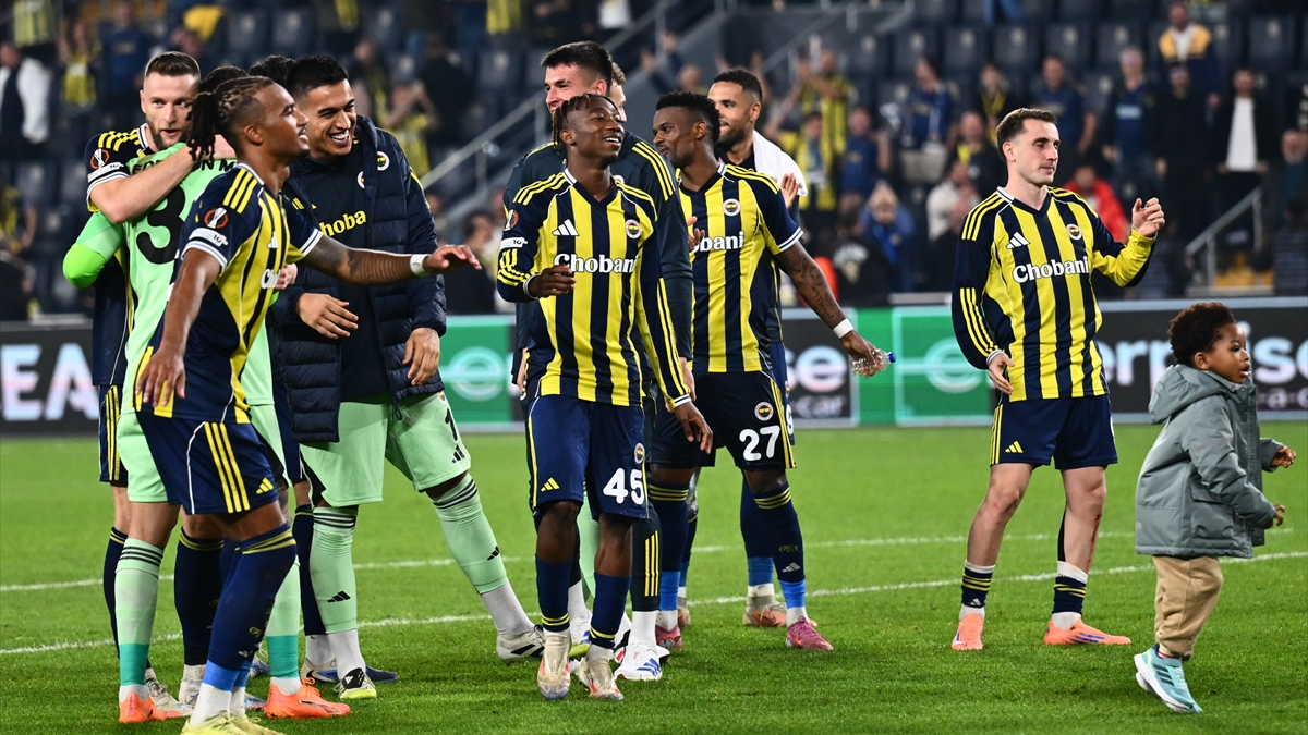 Fenerbahçe’nin Stuttgart galibiyeti Alman basınının gündeminde