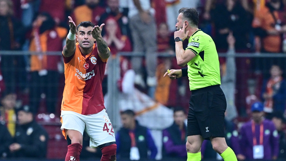 Galatasaray’dan maç sonu tepki: Kol kola kardeşler