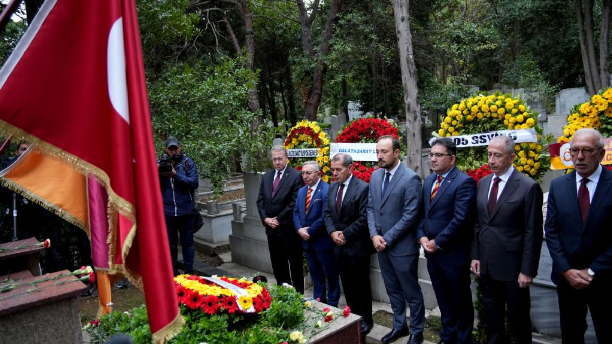 Galatasaray’ın 120. kuruluş yıl dönümü etkinlikleri başladı: Ali Sami Yen ve Süleyman Seba’ya ziyaret…