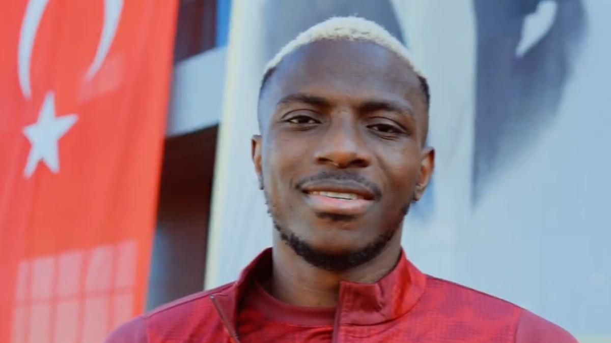 Galatasaraylı oyunculardan 29 Ekim Cumhuriyet Bayramı kutlaması