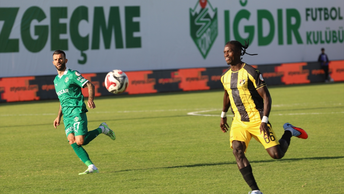 Iğdır FK, İstanbulspor’u iki golle geçti