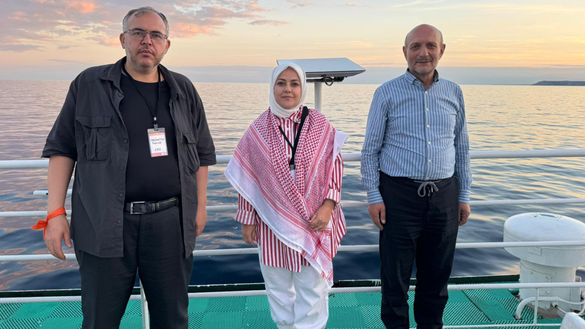 İsrail tarafından alıkonulan 3 Türk milletvekili Türkiye’ye döndü