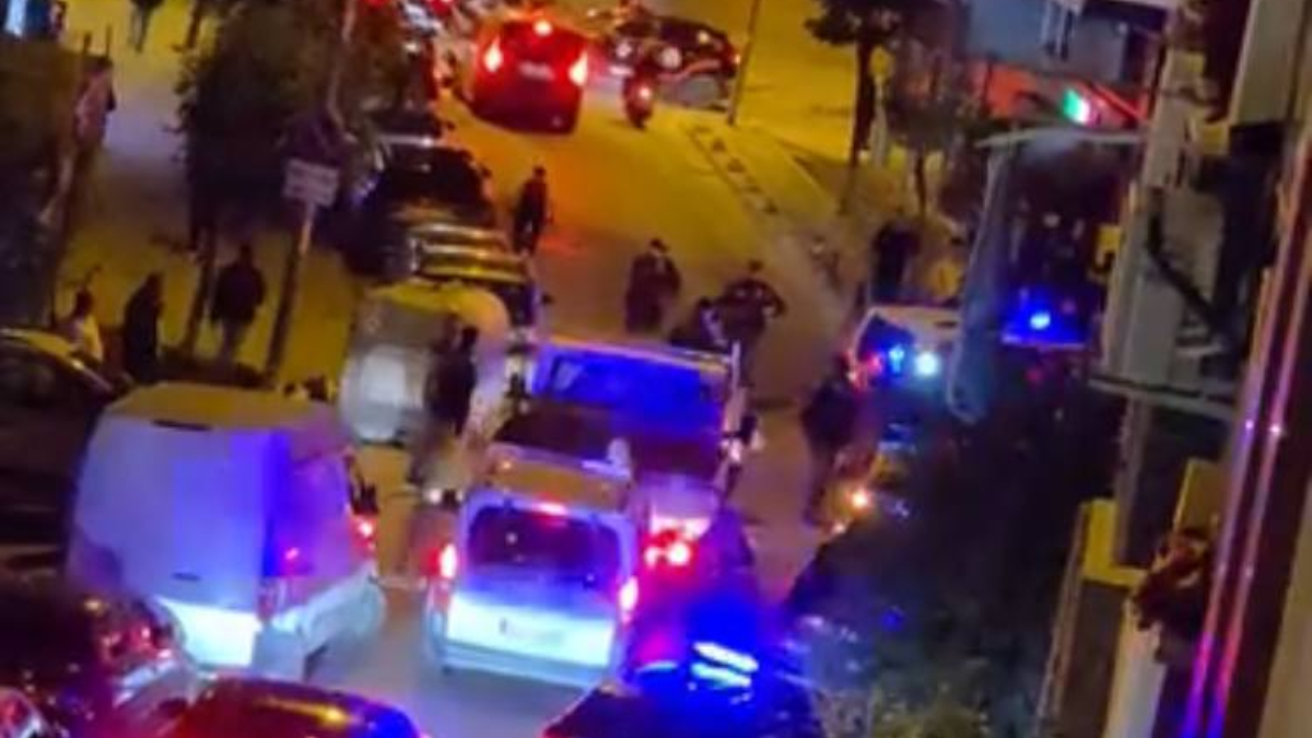 İstanbul’da havaya silahla ateş açan 2 şüpheli yakalandı