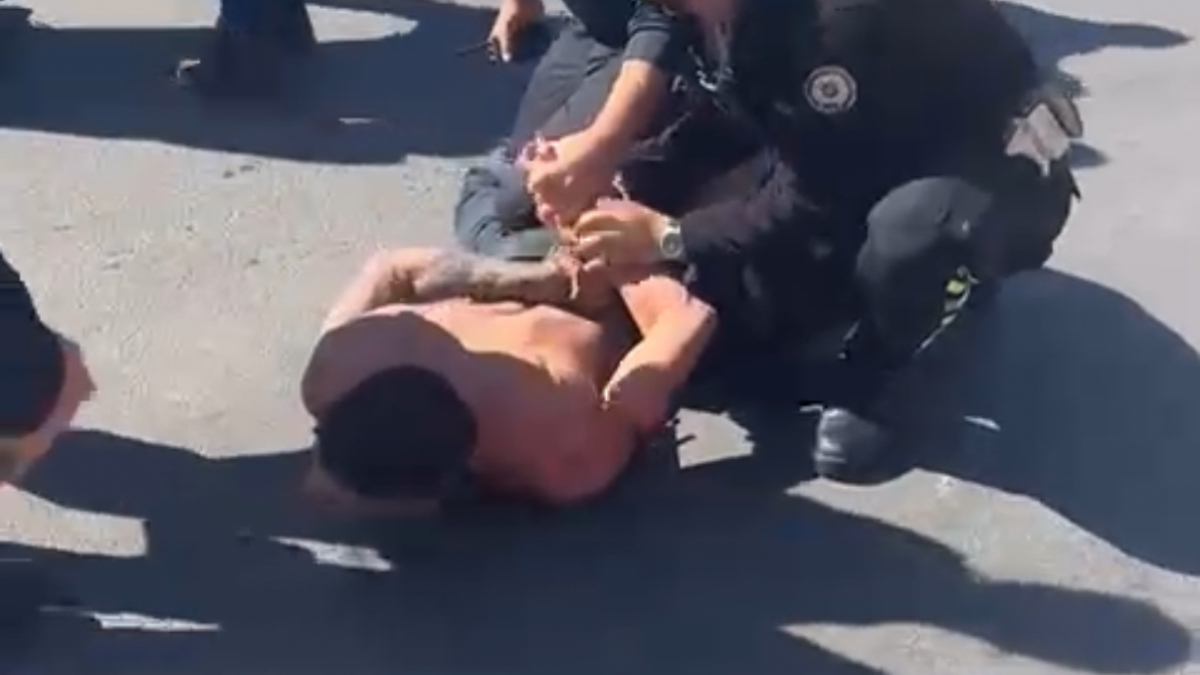 İstanbul’da kaza yapan alkollü sürücü polise direndi