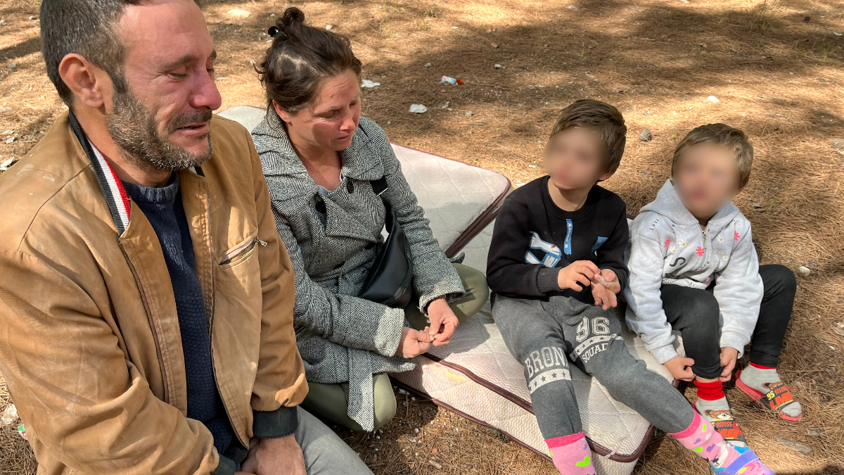 İzmir’de kiracı oldukları evden çıkarıldılar: Kalacak yer bulamayınca ormana sığındılar