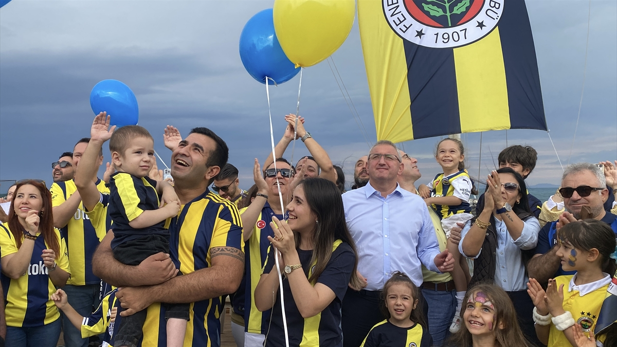 Kanseri yendi! Fenerbahçeli çocuk için gökyüzüne balonlar bırakıldı