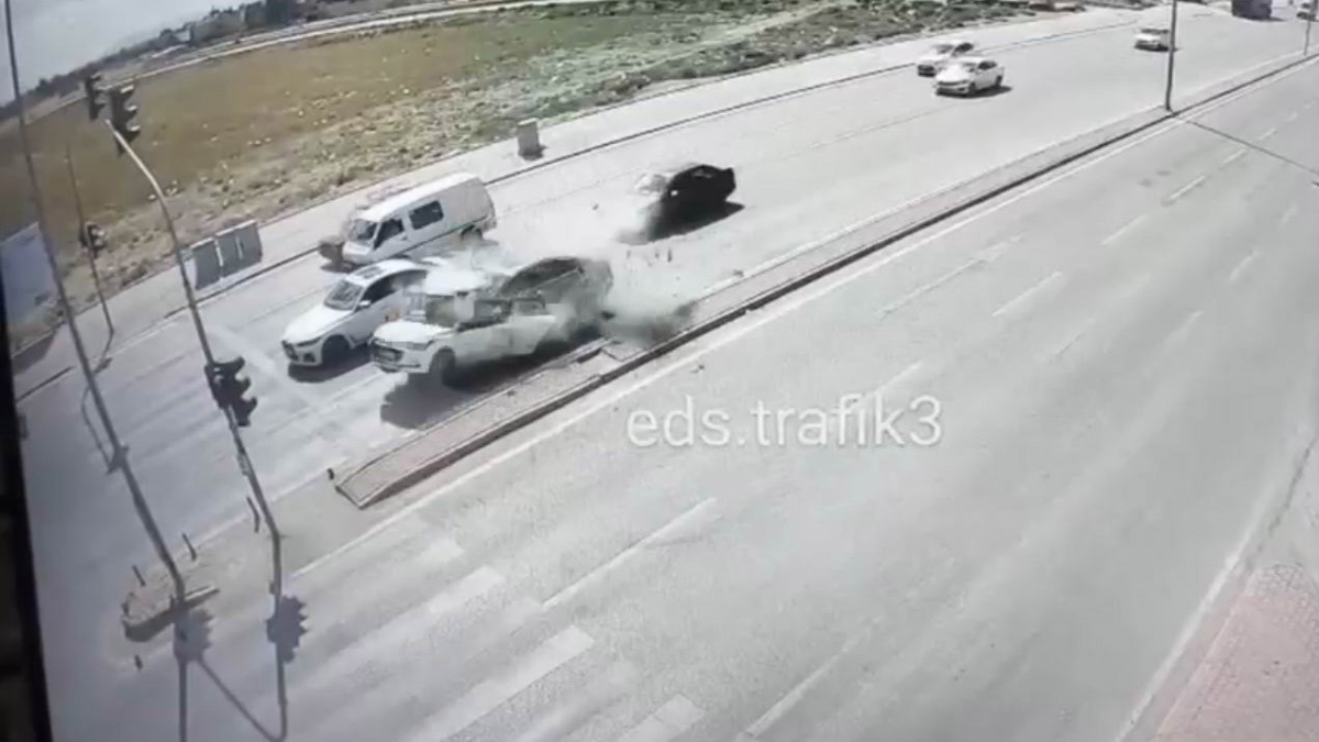 Konya’da 1 kişinin öldüğü feci kazada sürücünün hızı 229 kilometre çıktı