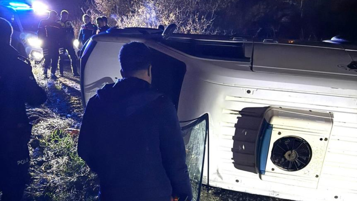 Kütahya’da polisten kaçan sürücü kaza yapınca yakalandı