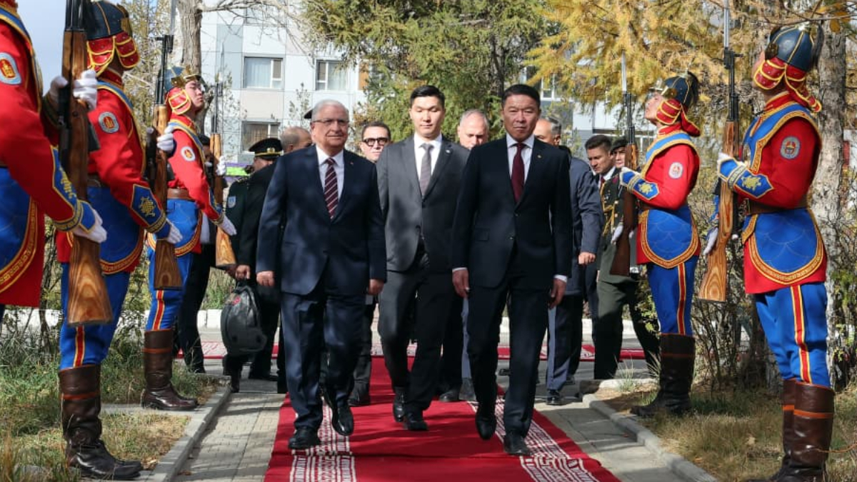 Milli Savunma Bakanı Güler’den Moğolistan’a ziyaret