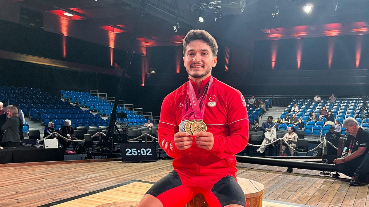 Muhammed Furkan Özbek, dünya şampiyonu oldu!