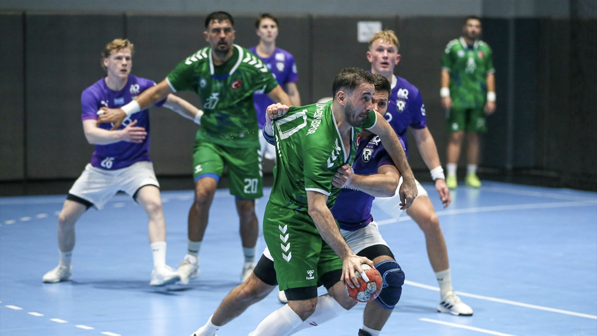 Nilüfer Belediyespor, EHF Erkekler Avrupa Kupası’nda turladı