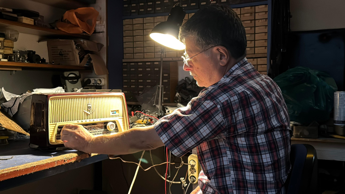 Ordu’da 55 yıldır antika radyolara yeniden ses veriyor