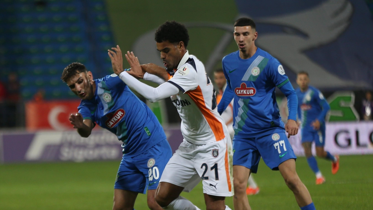 Rizespor – Başakşehir maçında gol sesi çıkmadı