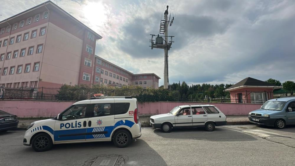 Samsun’da özel eğitim öğrencisi okulda arkadaşını makasla yaraladı