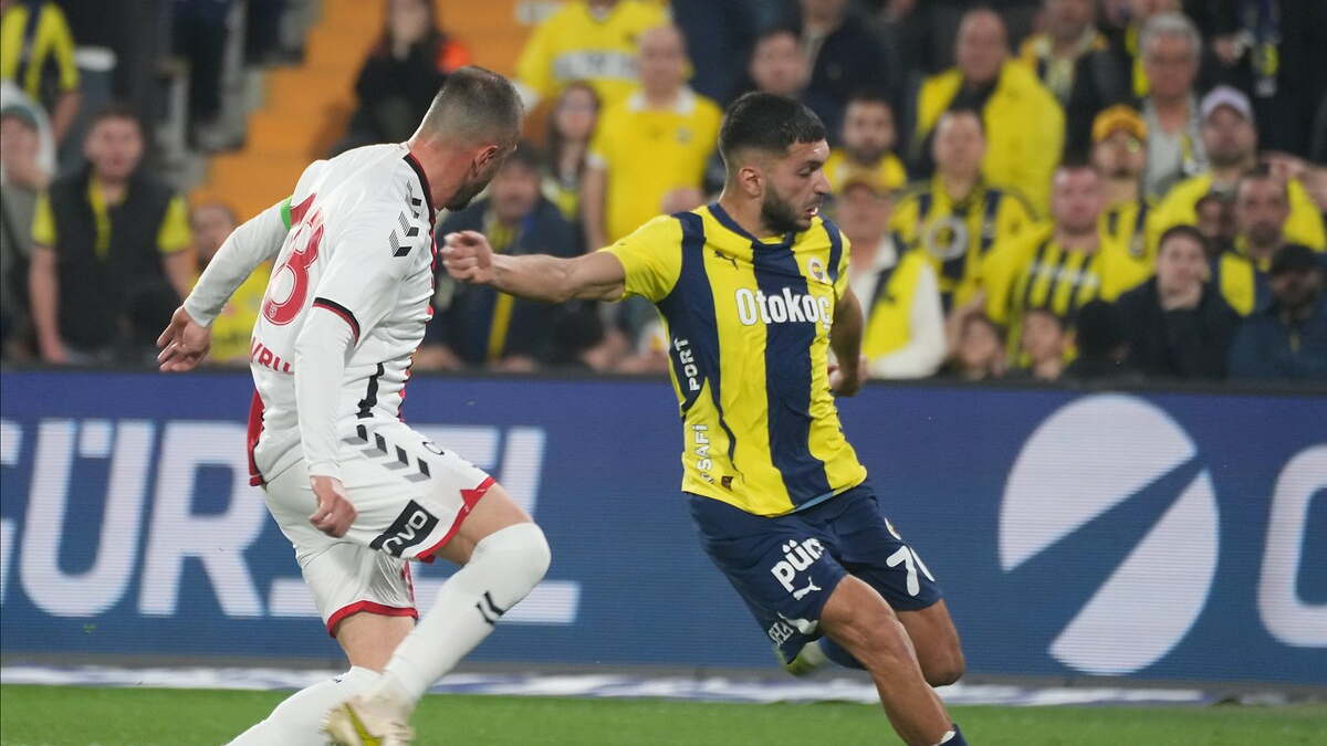 Samsunspor – Fenerbahçe maçının ilk 11’leri