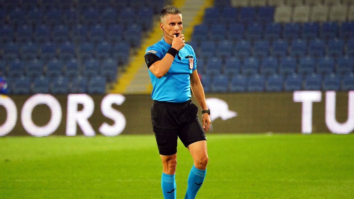 Samsunspor – Fenerbahçe maçının VAR hakemi Sarper Barış Saka oldu