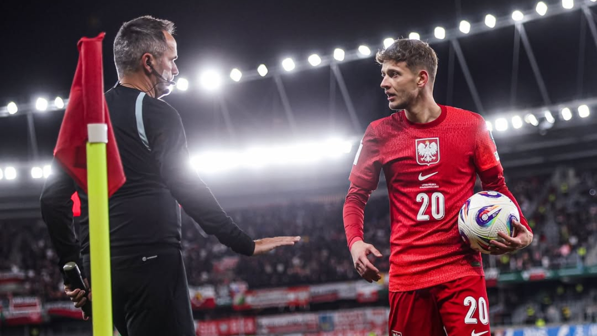 Sebastian Szymanski kornerden harika bir gol attı