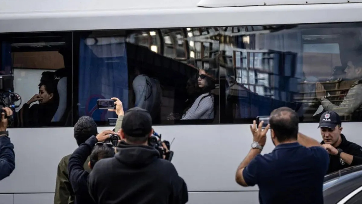 Ünlülere uyuşturucu operasyonu: 8 isimde uyuşturucu tespit edildi