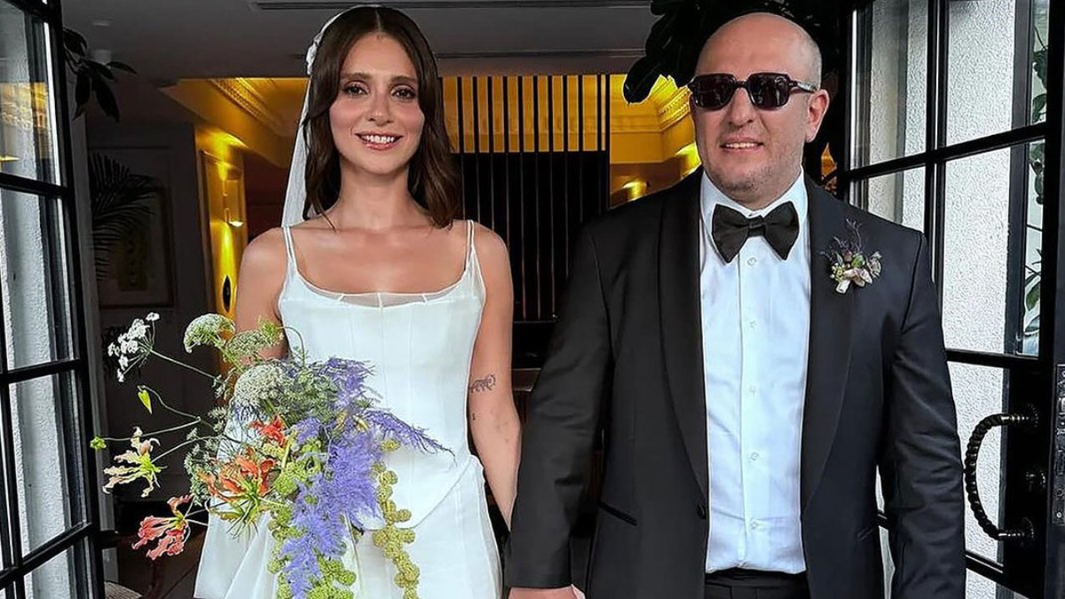 Uyuşturucu operasyonunda ifade vermişti! Oyuncu Meriç Aral oğluyla poz verdi