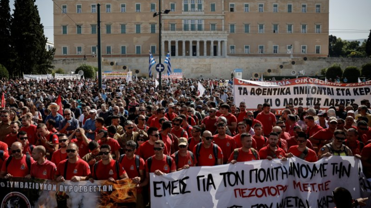 Yunanistan’da çalışma saatleri tartışılıyor: İşçi ve memurlar 24 saatlik greve gitti