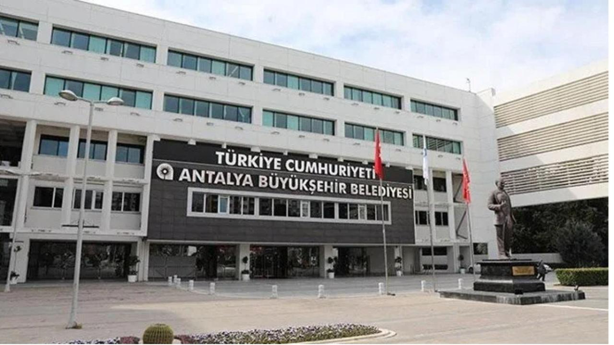 Antalya Büyükşehir Belediyesi’ne rüşvet soruşturmasında yeni gözaltılar