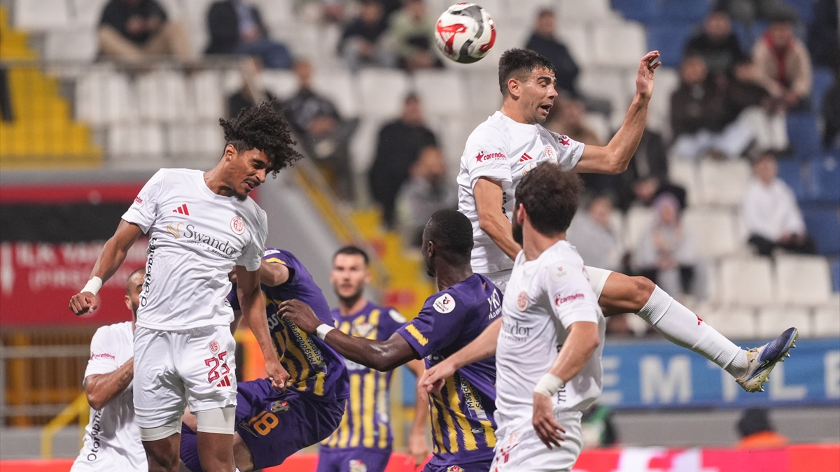 Antalyaspor deplasmanda Eyüpspor’u yendi