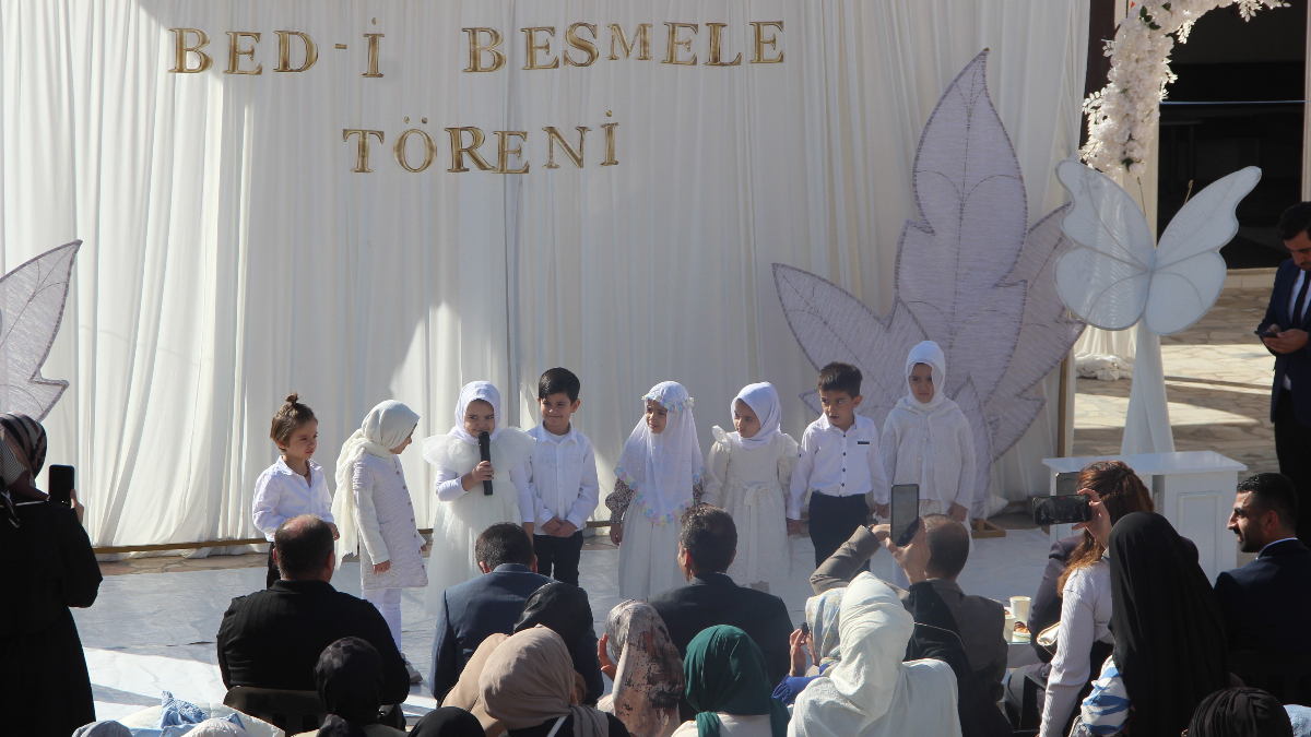 Cizre’de minikler için anlamlı ‘Bed-i Besmele’ töreni