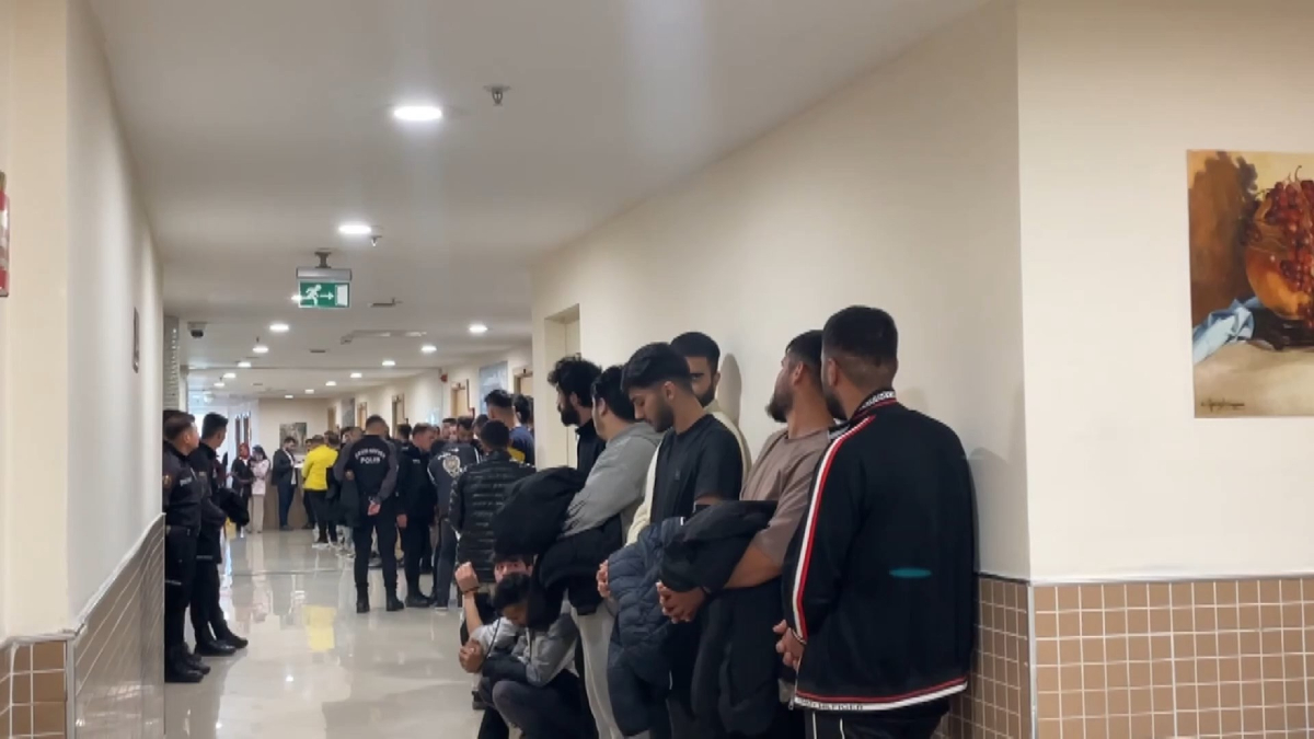 Fal-büyü dolandırıcılığı operasyonu: 42 tutuklama