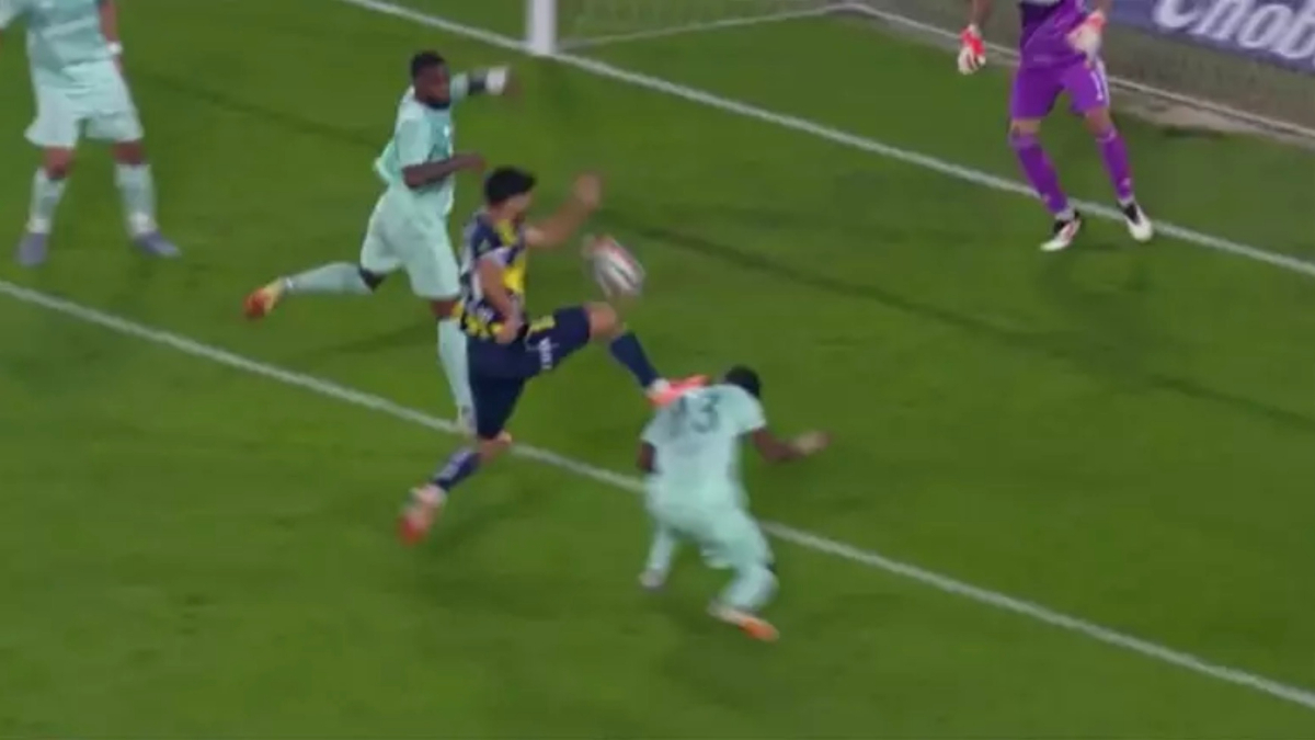 Fenerbahçe – Kayserispor maçının tartışmalı pozisyonları