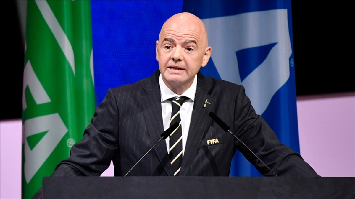 FIFA’dan İran’da stadyumlara kadın taraftarların alınmasına övgü