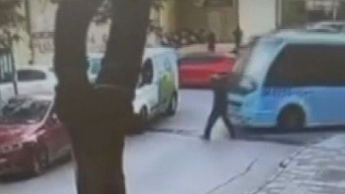 İstanbul Maltepe’de yayaya minibüs çarptı