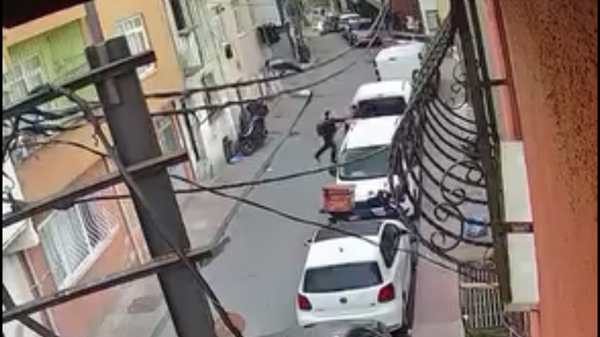 İstanbul’da 13 yaşındaki çocuk arkadaşını boynundan bıçakladı